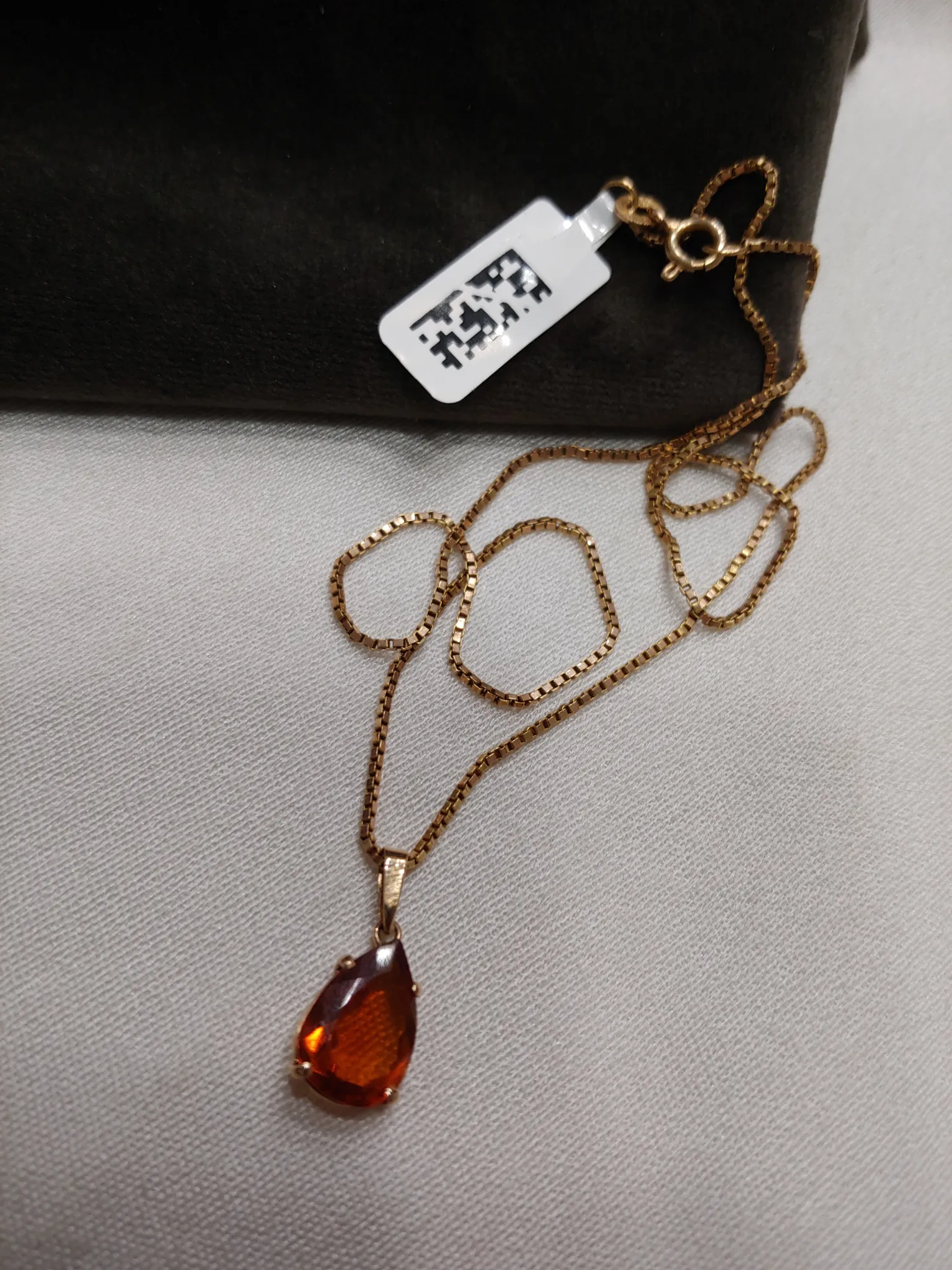 Vintage Tasarım Topaz Taşlı DamlaModel Kolye